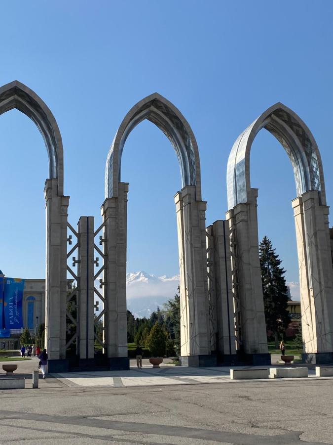 Студия Эрмитаж Атакент Almaty Exterior foto